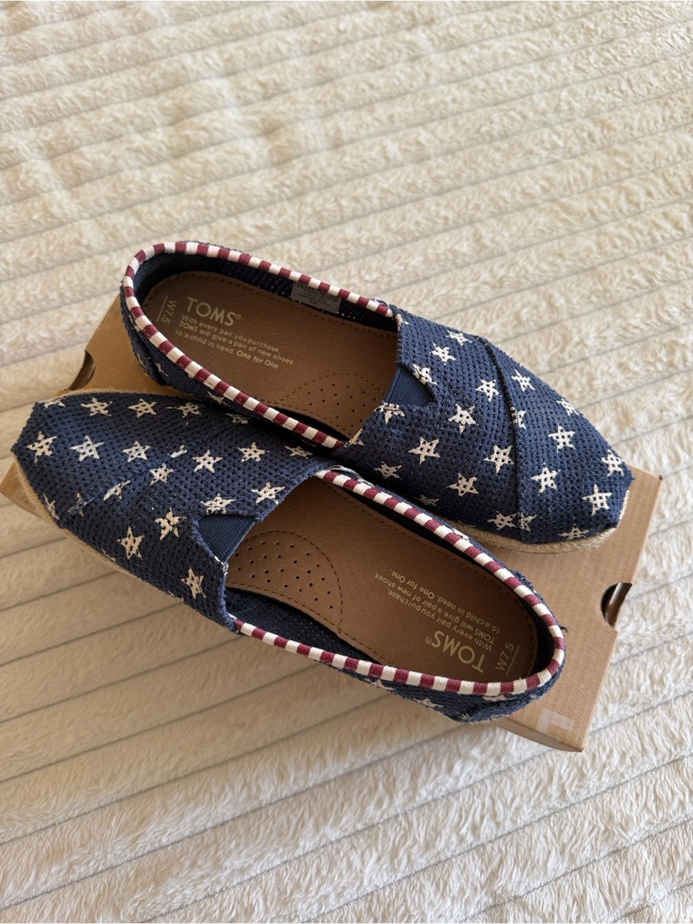 TOMS Navy Canvas Slip-On Moccasins with White Stars and Red-Striped Trim ☀️☀️☀️